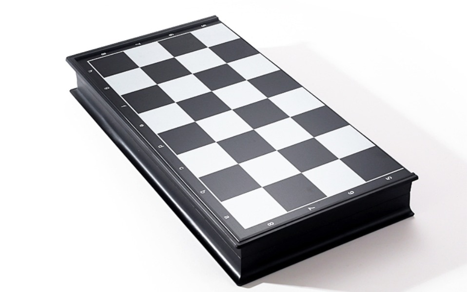 Compact Chess Board